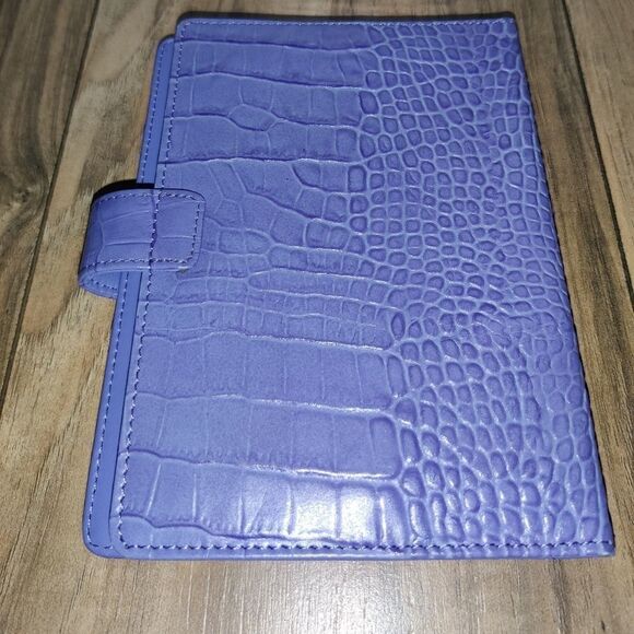 Express Photo Album Purple Faux Leather With Snap Closure - Picture 2 of 6